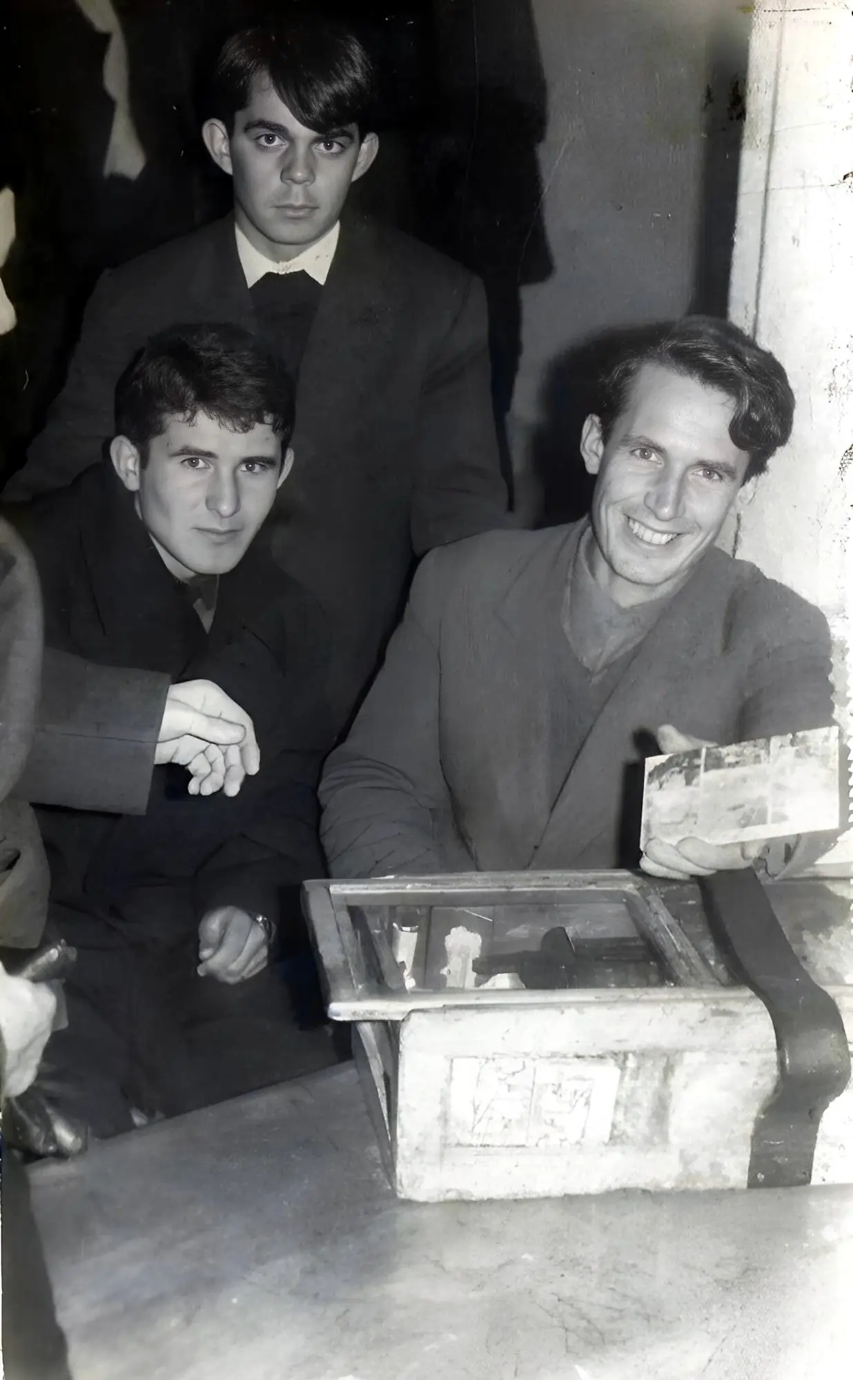 Ibib, Petrek i nepoznata osoba