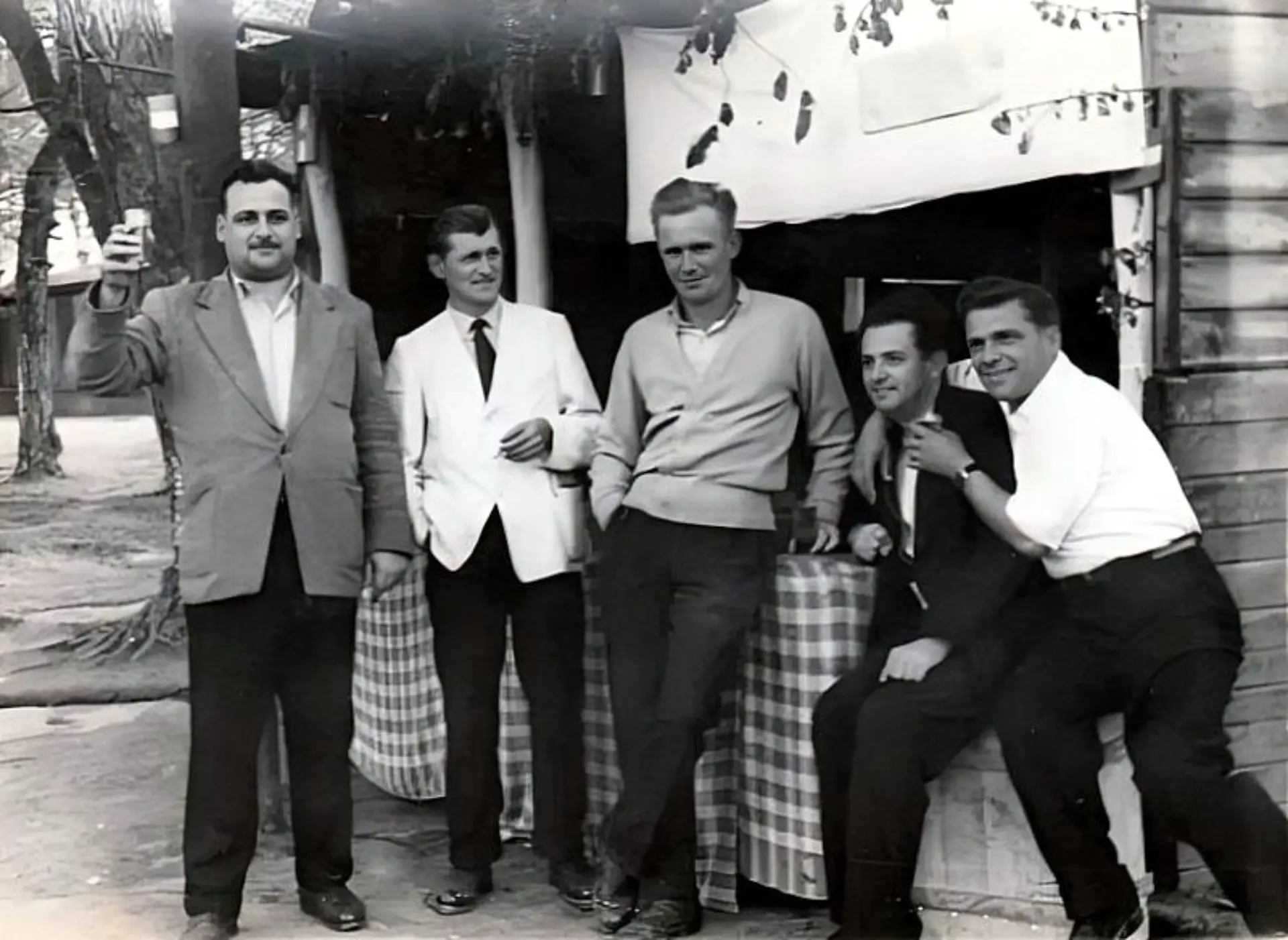 S lijeva desno Martin Mihaljković, Mirko Mecanović, Antiša Kekez, Adam Solarević, Brkiš.